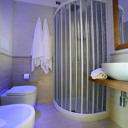 Grand Royal מלון