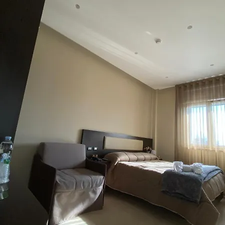 מלון Grand Royal 4*