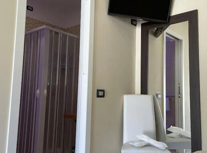 Отель Grand Royal