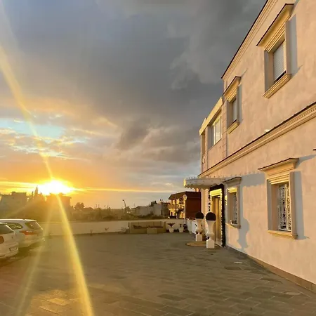 Hotel Grand Royal