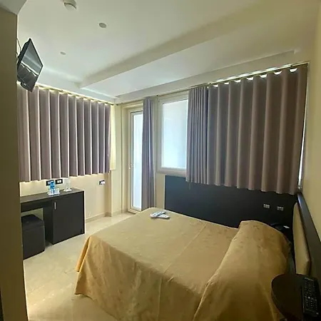 Hotel Grand Royal Pompeja