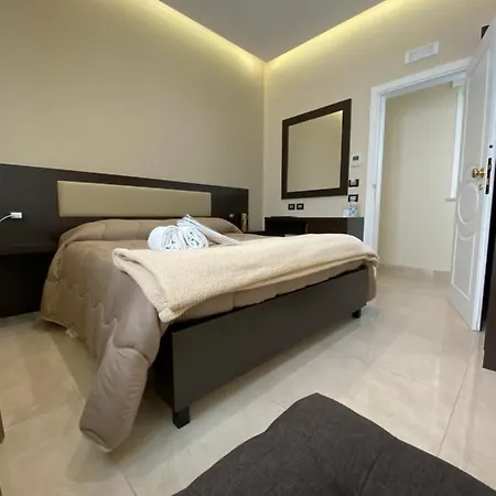 Grand Royal Hotel